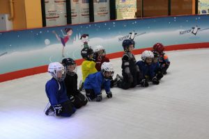 Тренировка детской хоккейной группы